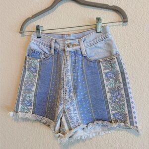 90’s Vintage Rio Blue Floral Patterned Denim Shorts
